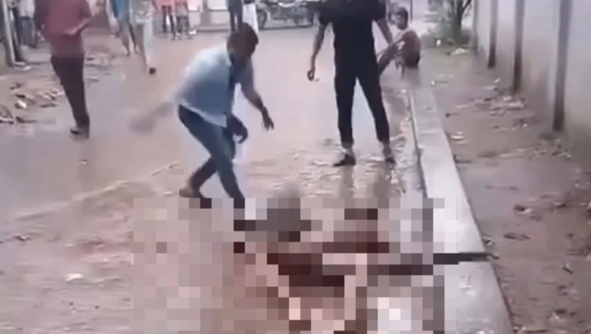 রাজধানীতে প্রকাশ্য দিবালোকে ব্যবসায়ী সোহাগকে পিটিয়ে হত্যা