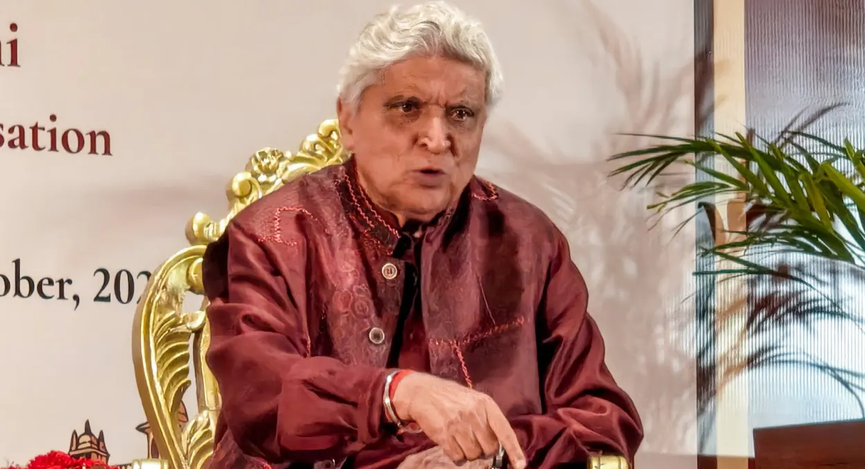 বিশ্বাসী মানুষের মানসিক সান্ত্বনা ও ধর্ম নিয়ে নতুন বিতর্কে জাভেদ আখতার