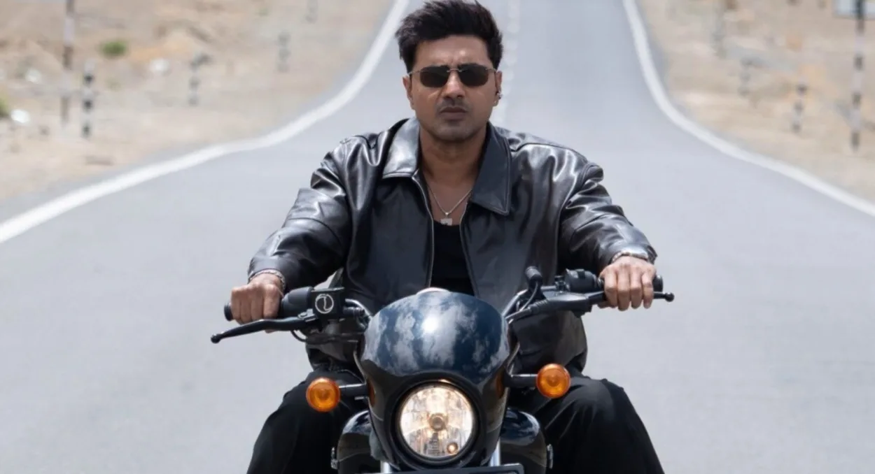 টাকার বিনিময়ে দেশু সেভেন নিয়ে পরিকল্পিত নেতিবাচক প্রচারের অভিযোগ তুললেন দেব
