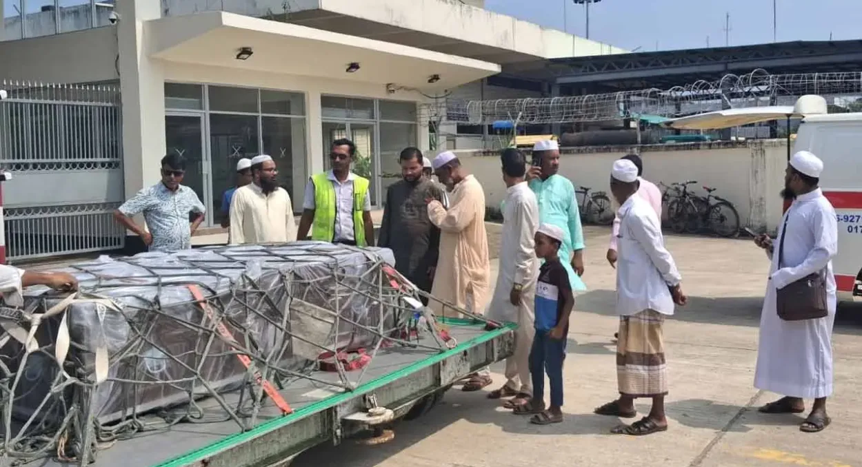 সৌদি আরবে সড়ক দুর্ঘটনায় নিহত সিলেটের দুই প্রবাসীর মরদেহ দেশে পৌঁছেছে