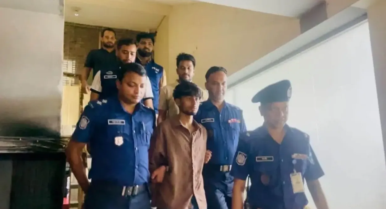 কুমিল্লার স্কুলছাত্রী জান্নাতুল তাজমিন হত্যা মামলায় কথিত প্রেমিক রিয়াজ উদ্দিন রাজুকে কক্সবাজার থেকে আটক করেছে পুলিশ। রোববার (১১ অক্টোবর) রাত ১১টার দিকে কক্সবাজার শহরের কলাতলী এলাকা থেকে তাকে আটক করা হয়।