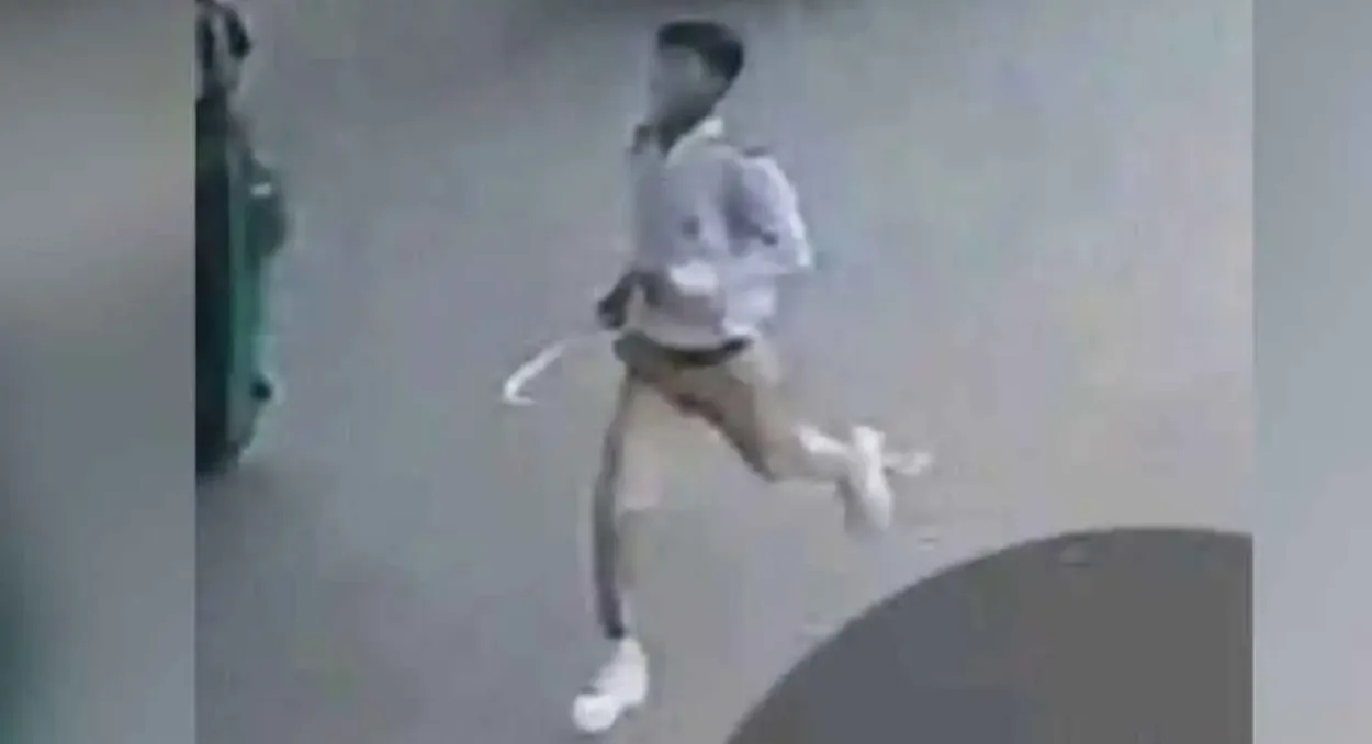 বগুড়ায় শিক্ষককে মারধরের ঘটনায় সপ্তম শ্রেণির শিক্ষার্থী আটক