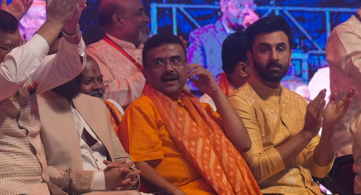 কলকাতায় রামায়ণ প্রচারের মঞ্চে মুখ ফসকে যা বললেন রণবীর কাপুর