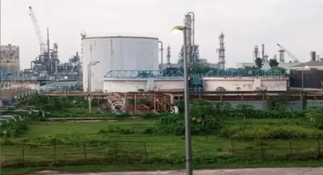 গ্যাসের তীব্র সংকটে চালুর দুই দিনেই ফের বন্ধ যমুনা সারকারখানা