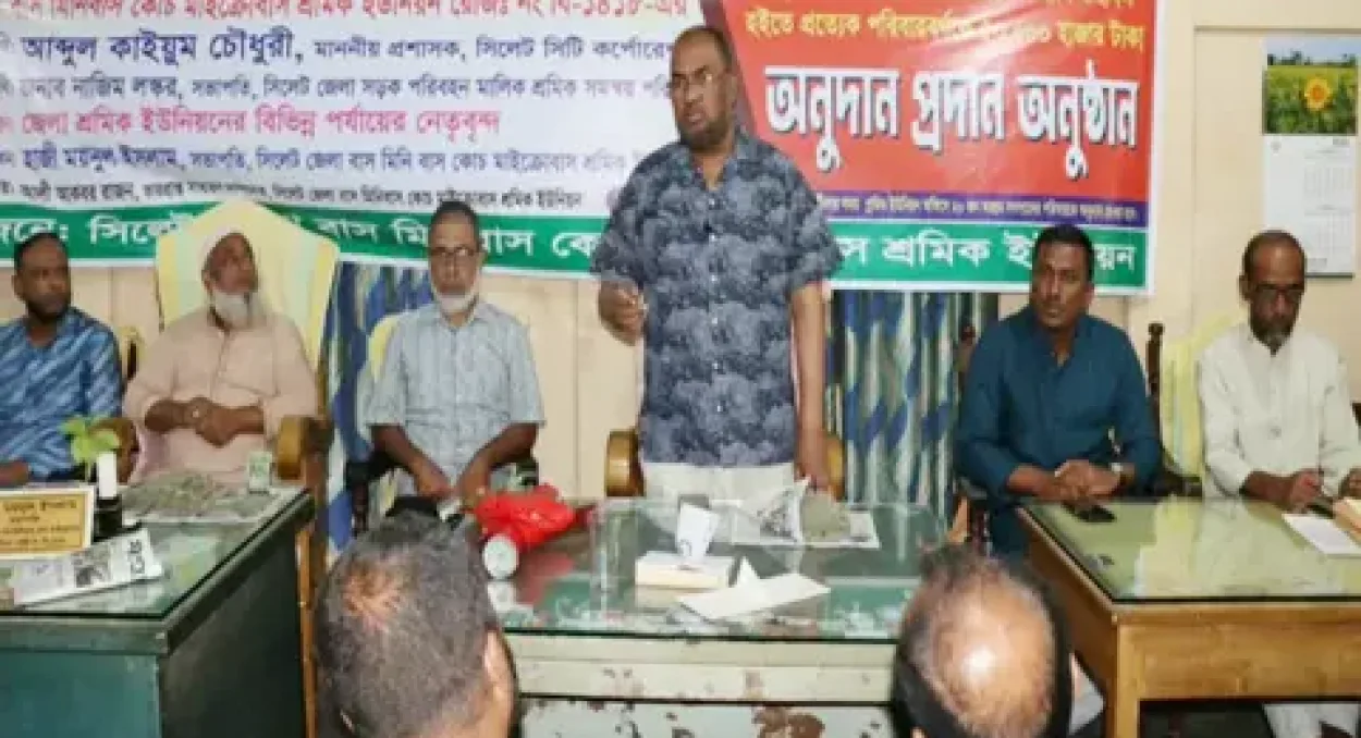 নিহত ২০ পরিবহন শ্রমিকের পরিবার পেল ১০ লাখ টাকা আর্থিক সহায়তা