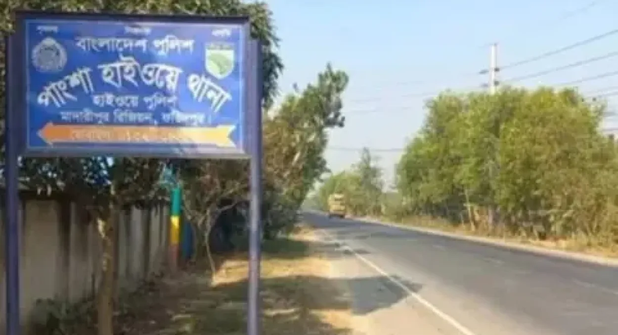 রাজবাড়ীতে বাস ও মোটরসাইকেলের মুখোমুখি সংঘর্ষে অজ্ঞাতপরিচয় যুবক নিহত