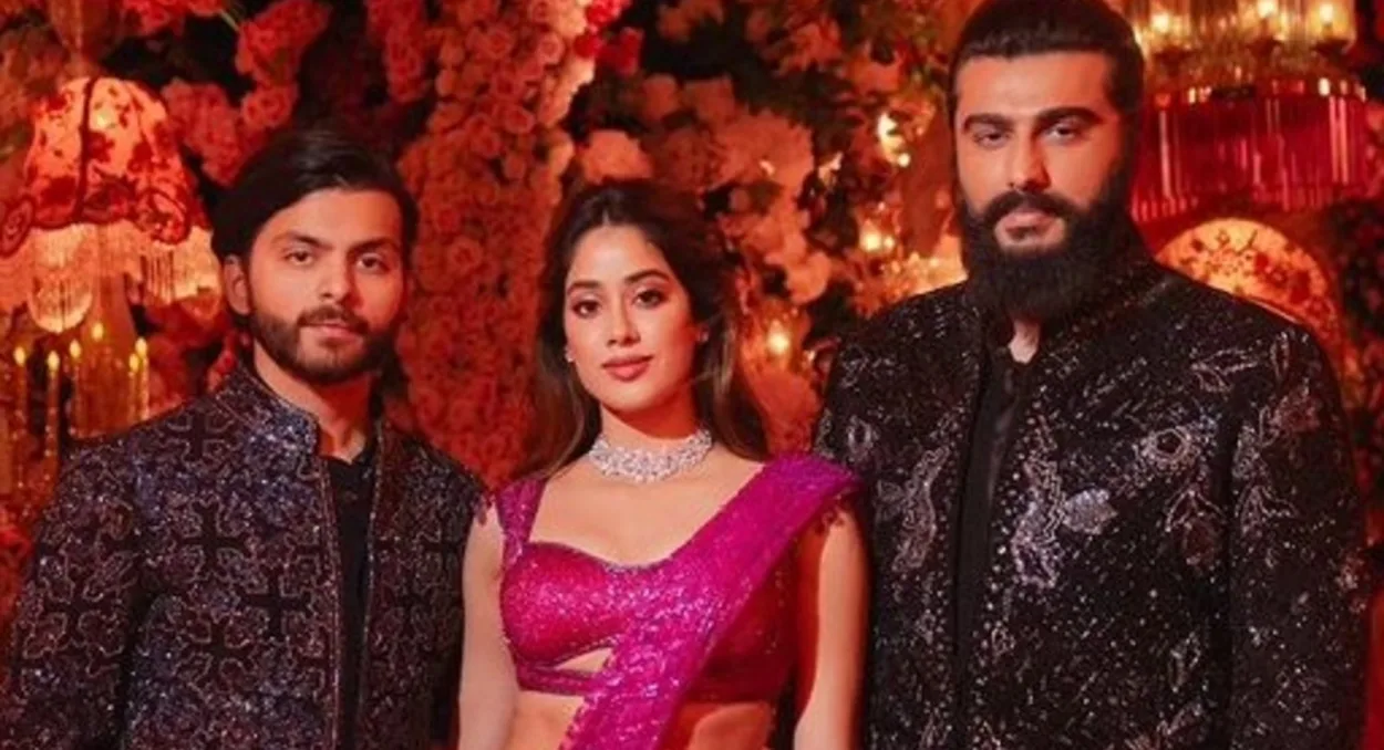 মাকে হারানোর চরম দুর্দিনে পাশে দাঁড়িয়েছিলেন শিখর প্রশংসায় ভাসলেন জাহ্নবী কাপুর