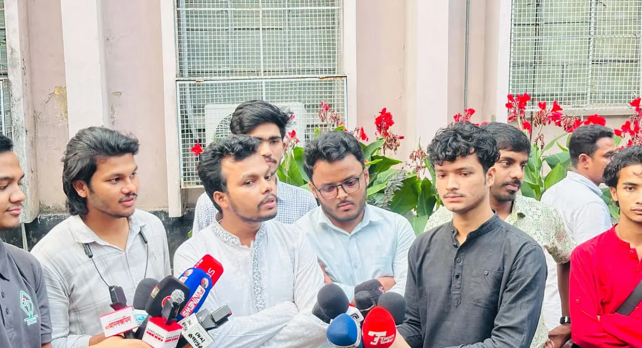 Investigation report on attack on journalists in Dhaka University submitted after five and a half months, prompt action demanded.