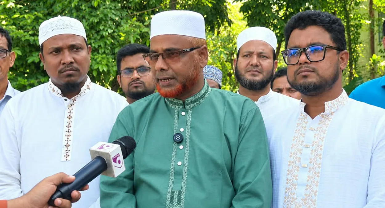 Jamaat MP of Rangpur-1 Constituency Raihan Siraji has complained of partisanship and pressure on the appointment of fertilizer dealers.