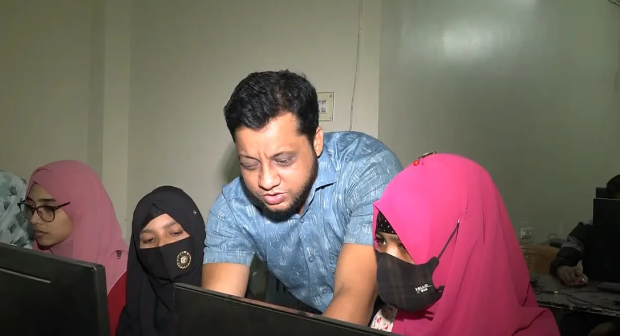 Visually impaired man in Meherpur transforms adversity into computer training success