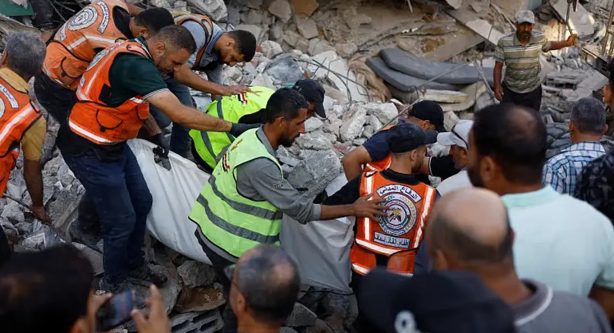 Residential Building Collapse in Gaza Kills 14 Following Prior Israeli Strikes