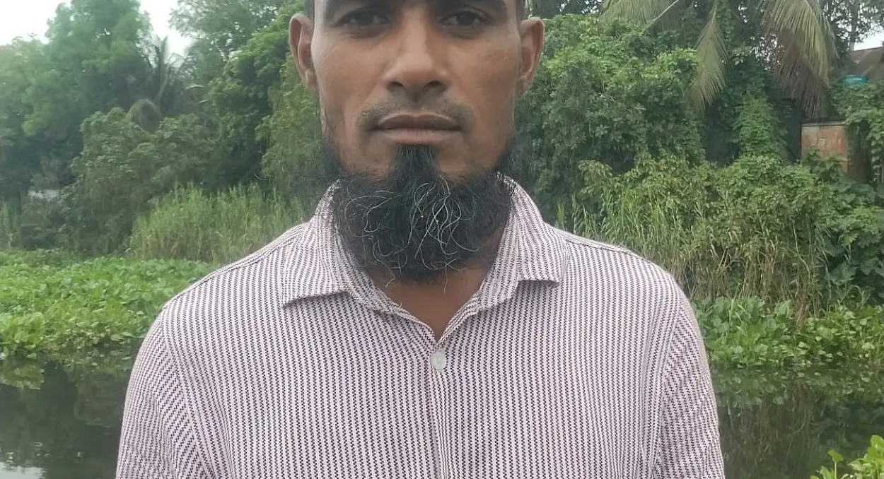 Tragic Discovery in Brahmanbaria: Sand Trader Found Tied to Sunken Boat After Six Days