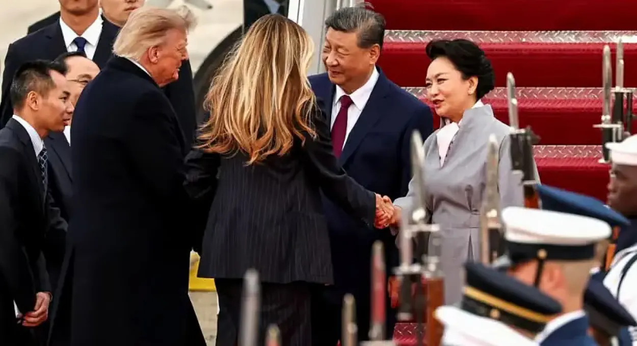 US President Breaks Protocol to Welcome Chinese President Xi Jinping in Washington
