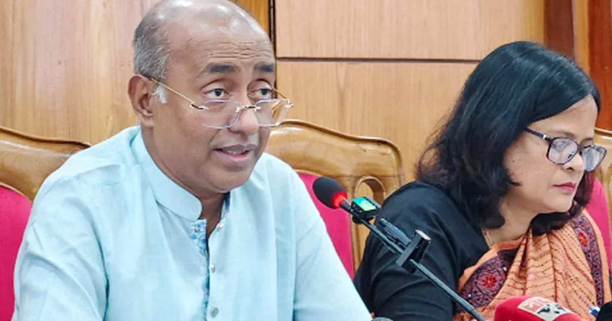 সন্ত্রাস দমনে বিচারবহির্ভূত কোনো পথ বেছে নেবে না সরকার: আইনমন্ত্রী