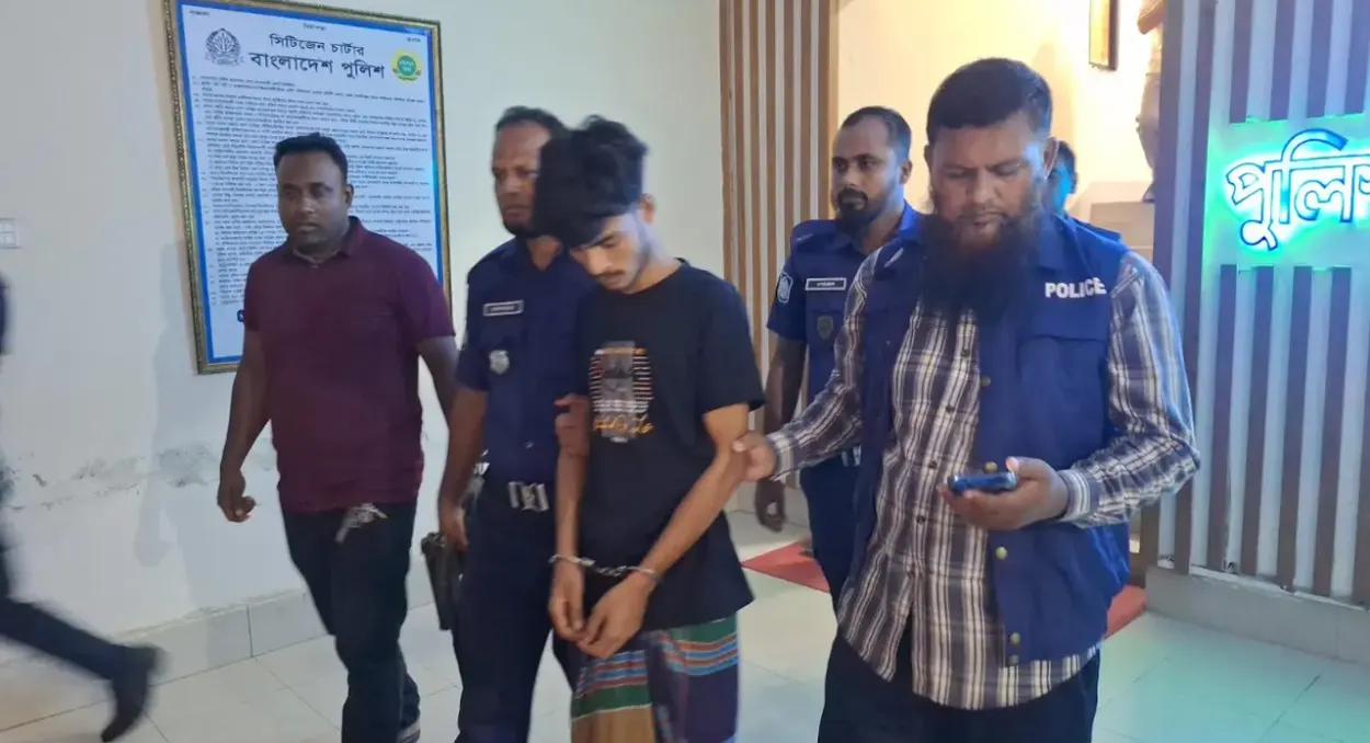 ছাত্রীকে পিটিয়ে দাঁত ফেলে দেওয়ার ঘটনায় মূল অভিযুক্ত ফয়সাল গ্রেপ্তার