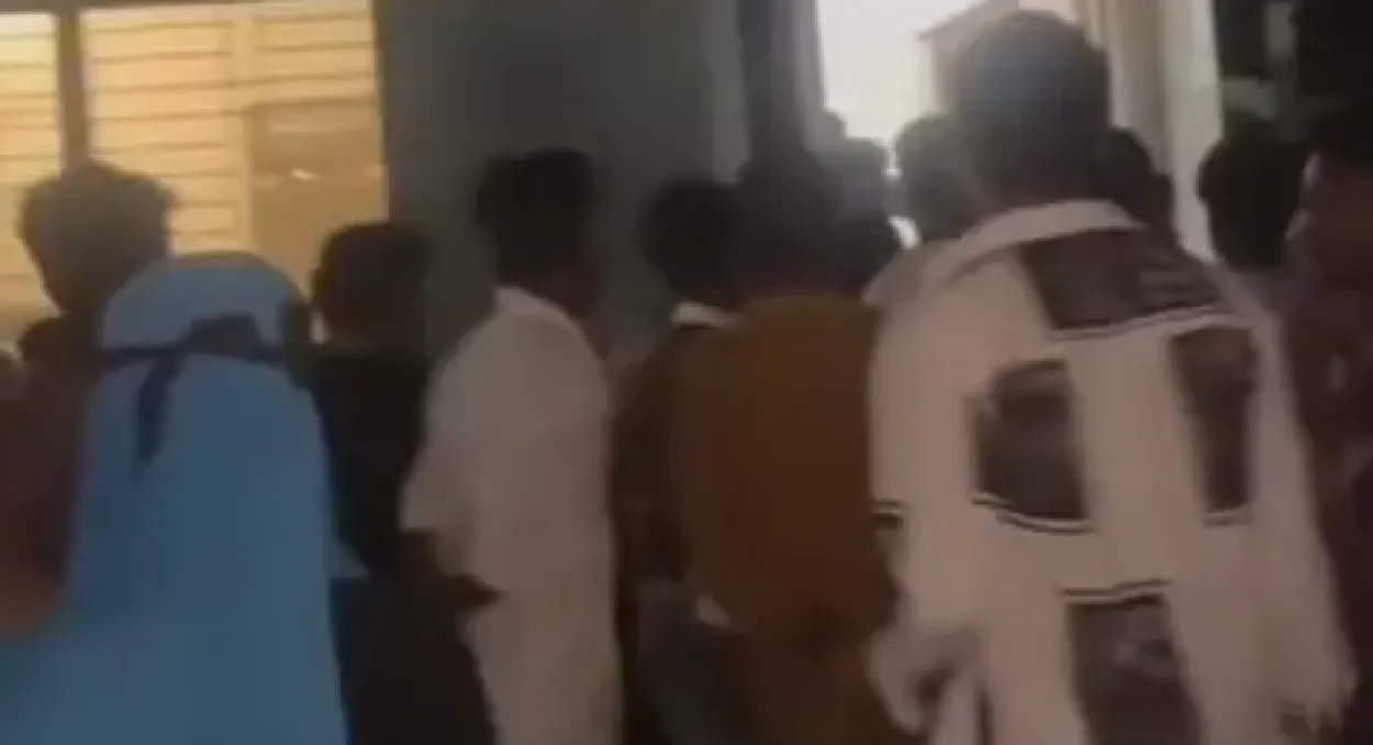 কুমিল্লায় কিশোর গ্যাং দমনে সাঁড়াশি অভিযান পুলিশের আটক ছয় শতাধিক