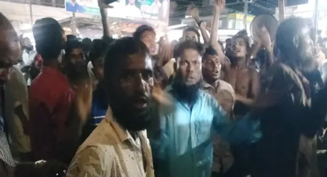 দৌলতখানে ইউপি নির্বাচনে বিএনপির মনোনয়ন ফরম সংগ্রহকে কেন্দ্র করে সংঘর্ষে আহত ১০