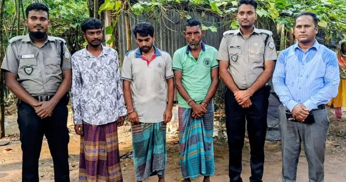বগুড়ায় গাঁজা সেবনের দায়ে তিনজনের কারাদণ্ড ও জরিমানা