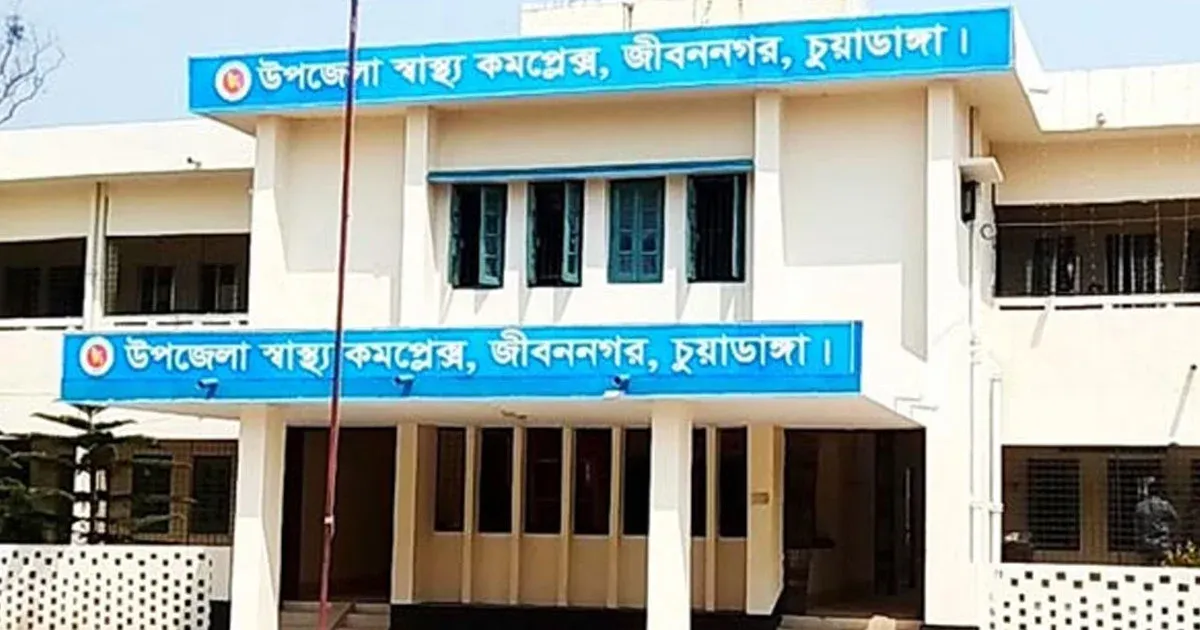 জীবননগরে রাস্তার ওপর ময়লা ফেলা নিয়ে রক্তক্ষয়ী সংঘর্ষে আহত চার