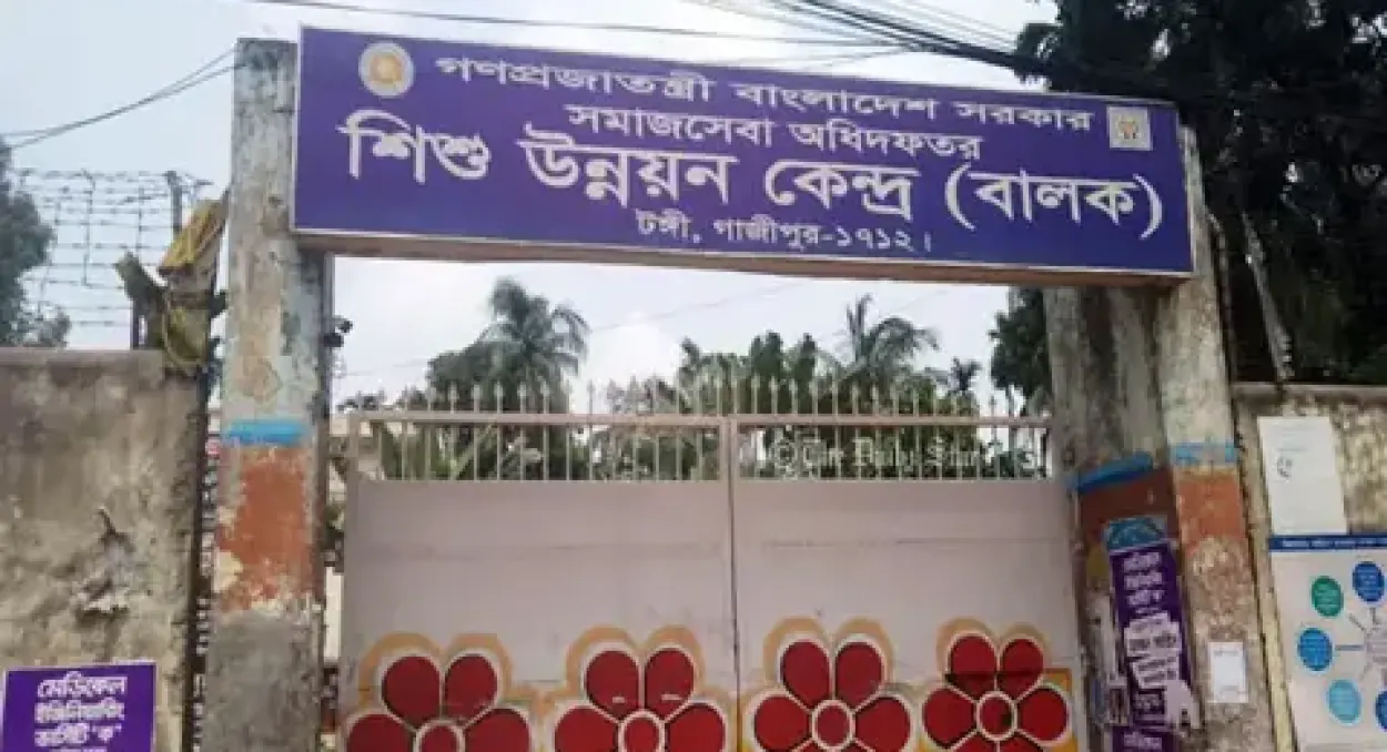 অপ্রতিম হত্যা: গ্রেপ্তার দুই কিশোরকে টঙ্গী শিশু উন্নয়ন কেন্দ্রে আনা হয়েছে