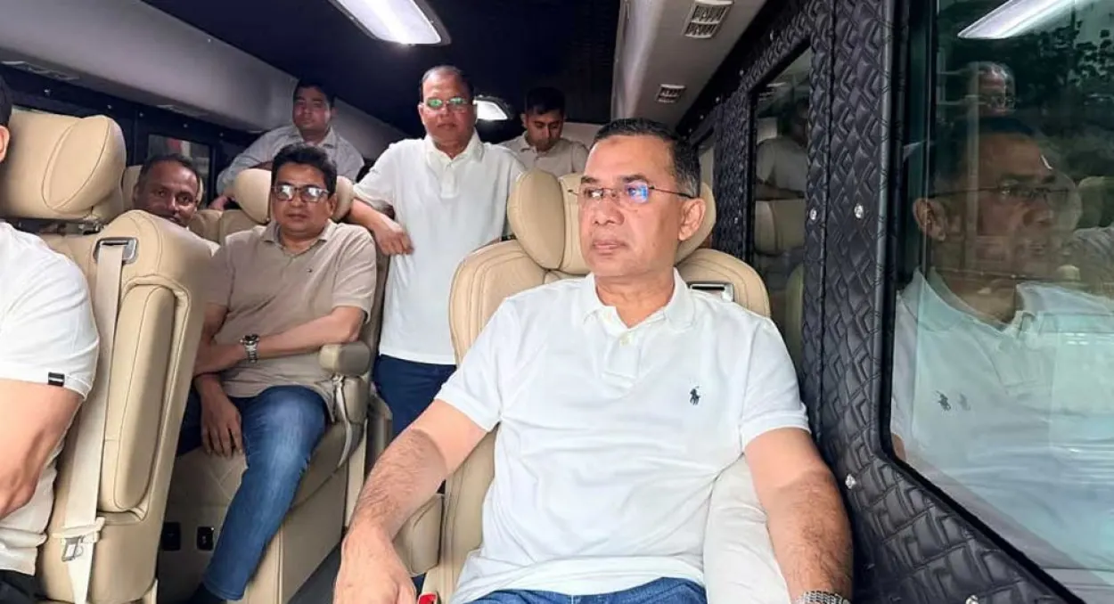 ফেনীর উন্নয়নে একগুচ্ছ প্রকল্পের উদ্বোধন করতে সড়কপথে রওনা হয়েছেন প্রধানমন্ত্রী তারেক রহমান