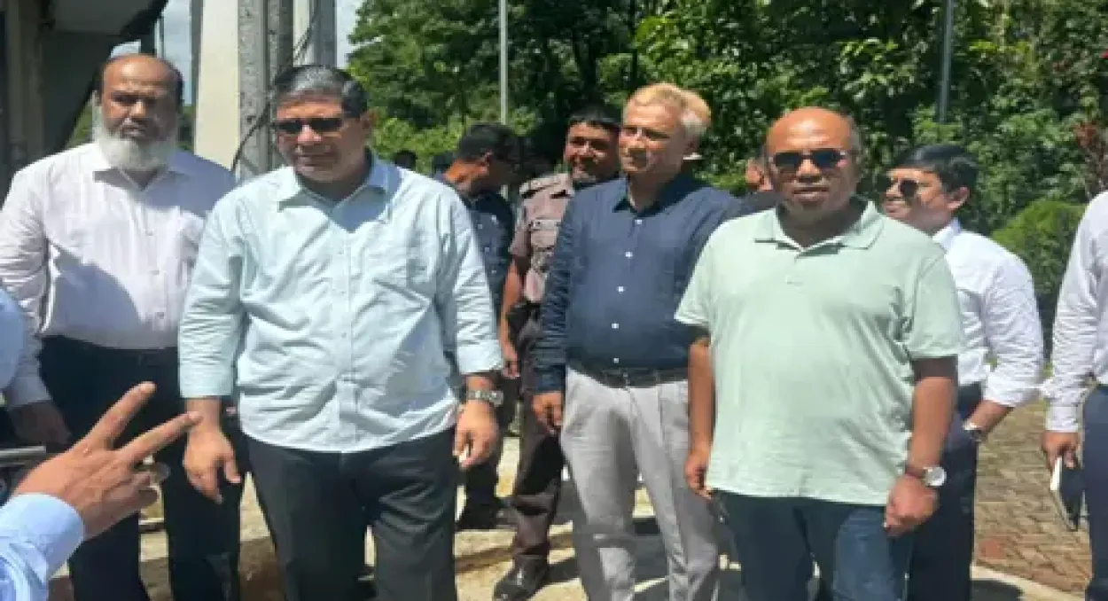 রোহিঙ্গা ক্যাম্পের বর্জ্য থেকে বিদ্যুৎ উৎপাদন শুরু জাতীয় গ্রিডে সরবরাহ চালু
