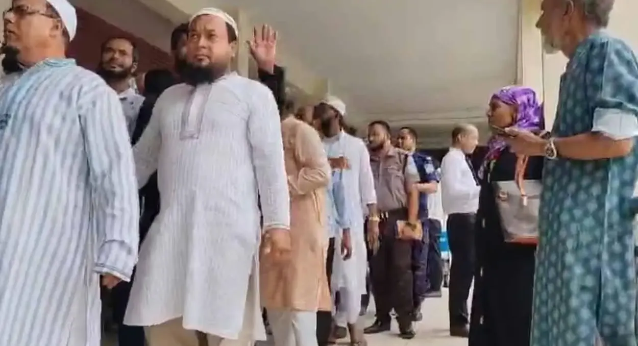 নেত্রকোণায় পশুর হাটের ইজারা নিয়ে সংঘর্ষ ও ভাঙচুরের মামলায় জামায়াতের ২৫ নেতাকর্মী কারাগারে