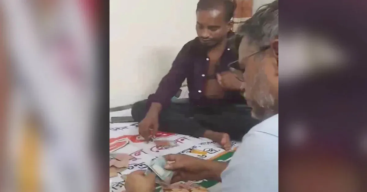 বাকেরগঞ্জে বিএনপি নেতা ও পৌর হিসাবরক্ষকের জুয়ার আসরের ভিডিও সামাজিক মাধ্যমে ভাইরাল