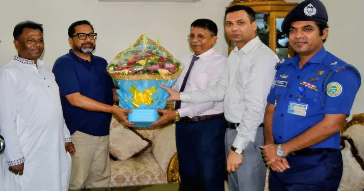 আইনি প্রক্রিয়ায় অবৈধ দখল হওয়া সমস্ত সরকারি জমি পুনরুদ্ধার করা হবে: গৃহায়ন ও গণপূর্ত প্রতিমন্ত্রী