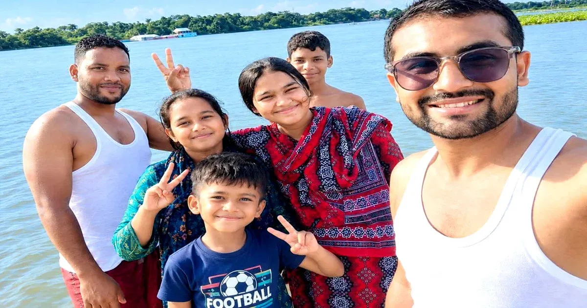 শেষ সেলফি তোলার আনন্দ মুহূর্তেই বিষাদ, নরসিংদীর শীতলক্ষ্যায় চারজনের সলিলসমাধি