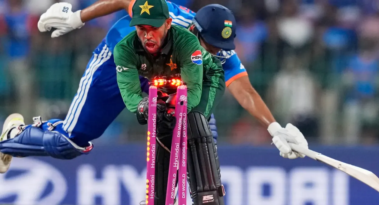 এশিয়ান গেমসে ভারতের সমকক্ষ হতে পাকিস্তানকে শিখতে হবে: কোচ হেসন