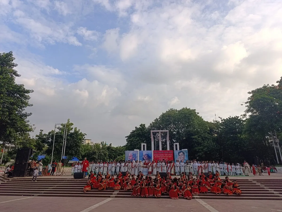 Centenary of Kazi Nazrul Islam’s Kandari Hushiar Commemorated at Central Shaheed Minar