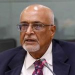 ড. দেবপ্রিয় ভট্টাচার্য টেকসই ব্যবসায়িক মডেলের জন্য অনুকূল পরিবেশ সৃষ্টির আহ্বান জানালেন