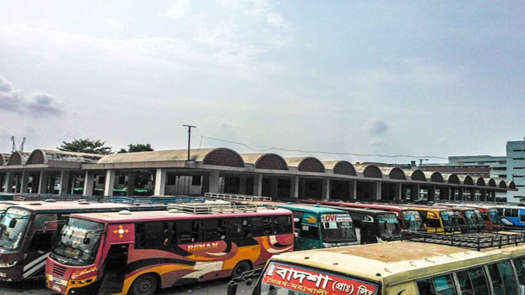 ঈদযাত্রায় মহাসড়কে বাড়তি নিরাপত্তা ব্যবস্থা ও পুলিশের চেকপোস্ট