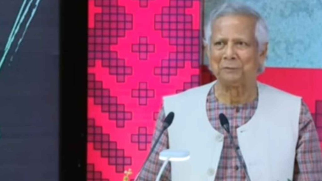 মুক্তিযুদ্ধের উদ্দেশ্য ছিল ন্যায়ভিত্তিক সমাজ প্রতিষ্ঠা করা অন্তর্বর্তীকালীন সরকারের প্রধান উপদেষ্টা ড. মুহাম্মদ ইউনূস স্বাধীনতা পুরস্কার প্রদান অনুষ্ঠানে বক্তব্য রাখছেন।