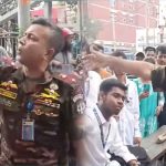 একটি সংবাদ প্রতিবেদন যেখানে রাজধানীর পলিটেকনিক ইনস্টিটিউট এলাকায় উত্তপ্ত পরিস্থিতিতে বাংলাদেশ সেনাবাহিনীর লেফটেন্যান্ট কর্নেল খলিল সংযম ও দায়িত্বশীল আচরণ প্রদর্শন করেন। প্রতিবেদনটিতে তার ইউনিফর্মে থাকা বিভিন্ন ব্যাজ ও ইনসিগনিয়ার তাৎপর্য, তার পেশাগত অভিজ্ঞতা এবং প্রশিক্ষণের বিবরণ তুলে ধরা হয়েছে। সমাজে তার মানবিক ও পেশাদারিত্বপূর্ণ আচরণ প্রশংসিত হয়েছে।