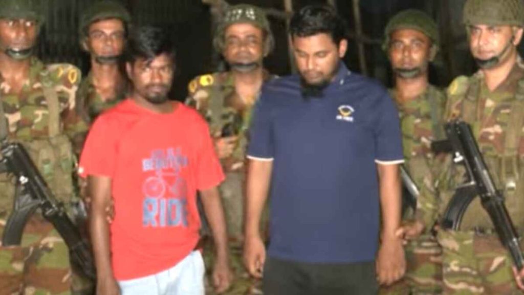 সেনা ও পুলিশে চাকরি দেওয়ার নামে প্রতারণা, বগুড়ায় চক্রের দুই সদস্য আটক