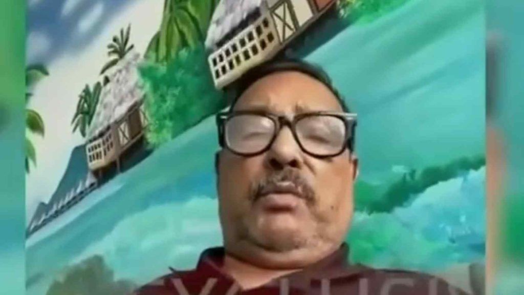 দীর্ঘ প্রায় ১০ মাস আত্মগোপনে থাকার পর হঠাৎ করেই ভিডিও বার্তায় প্রকাশ্যে এলেন আওয়ামী লীগের সাধারণ সম্পাদক ওবায়দুল কাদের দীর্ঘ প্রায় ১০ মাস আত্মগোপনে থাকার পর হঠাৎ করেই ভিডিও বার্তায় প্রকাশ্যে এলেন আওয়ামী লীগের সাধারণ সম্পাদক ওবায়দুল কাদের