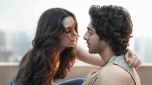 ‘সইয়ারা’ মুভি : নতুন মুখ আহান পান্ডে ও অনীত পাড্ডা’র তীব্র রোমান্স ছুঁয়ে গেল দর্শকের মন