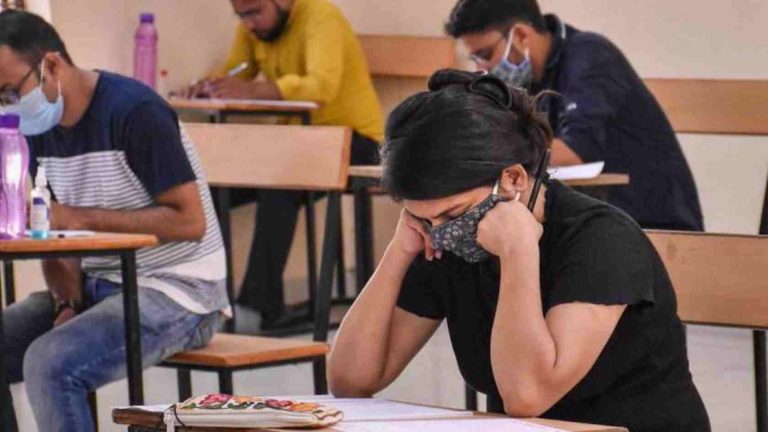 এসএসসি সি (SSC) এইচএসএল ২০২৫: আজই আবেদন করার শেষ দিন এসএসসি সি (SSC) এইচএসএল ২০২৫: আজই আবেদন করার শেষ দিন