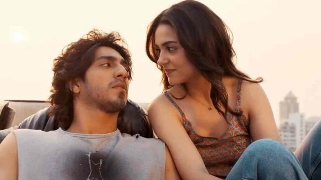 Even three weeks after its release, the year’s major Bollywood blockbuster ‘Saiyaara’ continues to dominate at the box office. The film has grossed over 500 crore rupees worldwide, propelling its two breakout stars, Ahan Pandey and Anita Poddar, to the peak of popularity. Following the success, the lead actors were recently spotted together in Mumbai.