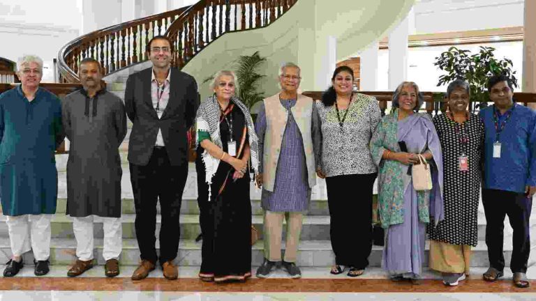 দক্ষিণ এশিয়ানস ফর হিউম্যান রাইটস প্রতিনিধিদলের সঙ্গে প্রধান উপদেষ্টা ড.মুহাম্মদ ইউনুসের সাক্ষাৎ