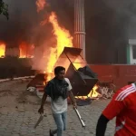 নেপালে উত্তাল বিক্ষোভে প্রধানমন্ত্রীর পদত্যাগ, একাধিক মন্ত্রীরও সরে দাঁড়ানো