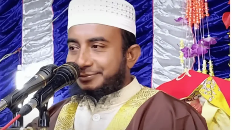বাবাকে ঘরেই কুপিয়ে হত্যা করেছে বড় ছেলে: ভোলায় চাঞ্চল্যকর ঘটনা