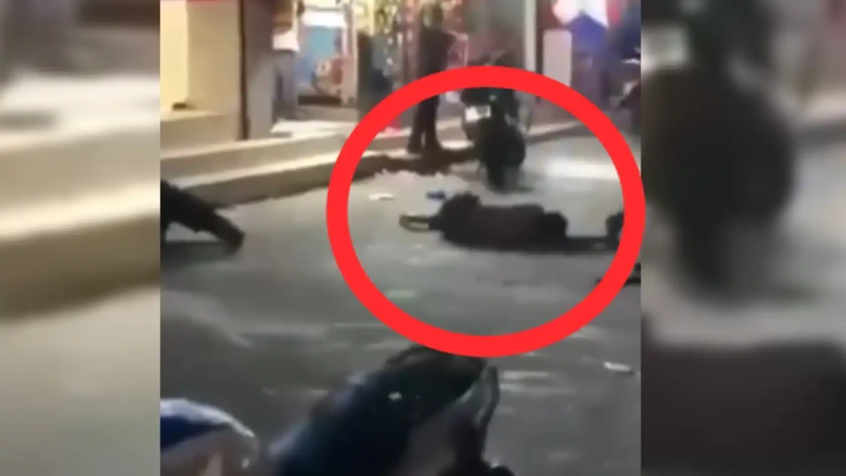 মাদারীপুরের শিবচরে প্রকাশ্যে যুবককে কুপিয়ে হত্যা
