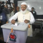 ত্রয়োদশ জাতীয় সংসদ নির্বাচন ও গণভোটে ভোট দিলেন জামায়াত আমির ডা. শফিকুর রহমান