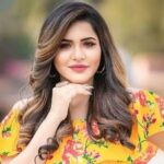 Popular actress is cheating expatriate youth to embezzle 9 crore rupees