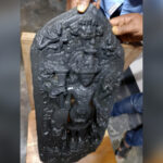দিনাজপুরে পাওয়া গেল স্পর্শপাথরের তৈরি বিষ্ণু মূর্তি