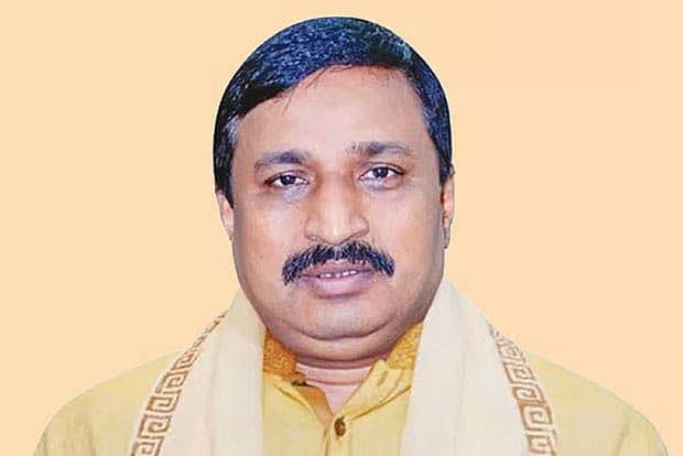 Seizure of income tax documents of former MP Nizam Hazari and Drinan Apparels MD Maruf