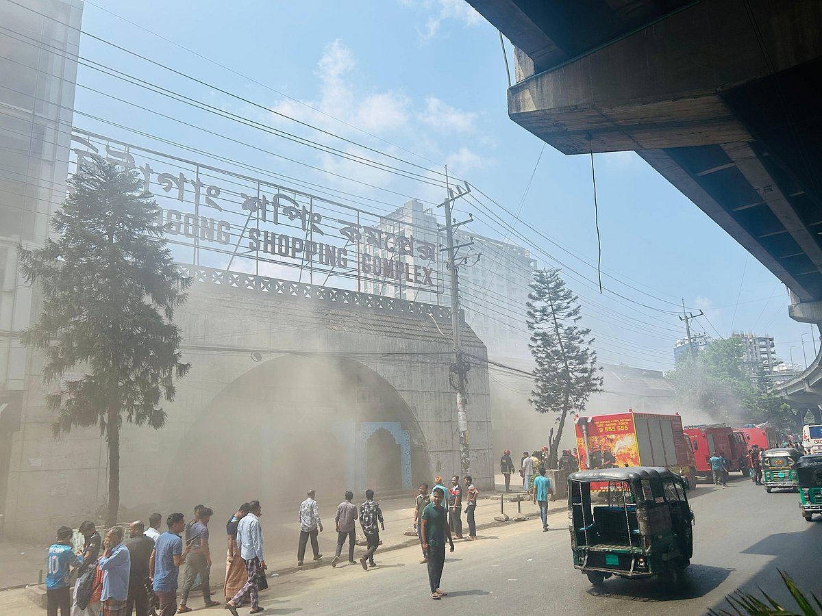 Two commercial shops were burnt in Chittagong